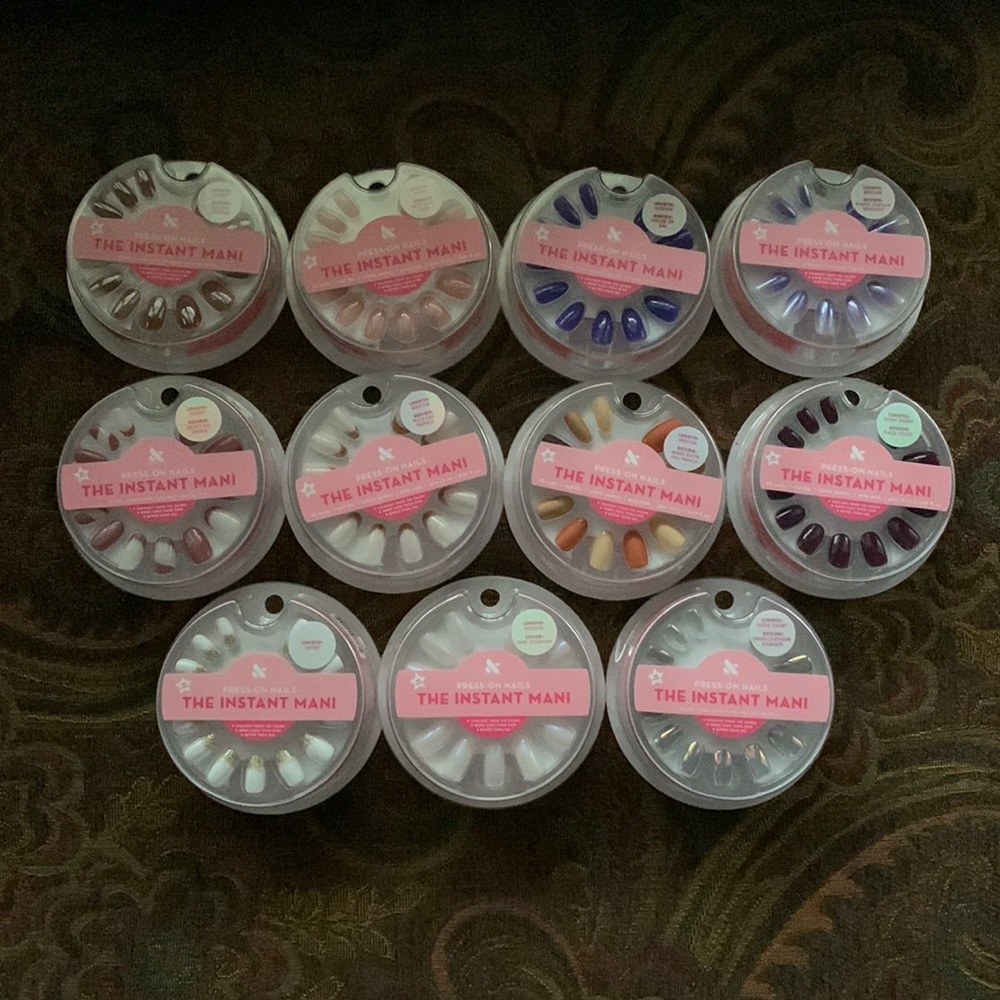 NWT 11 Olive and June Press On Sets